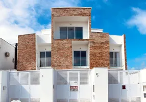 Foto 1 de Casa com 2 Quartos à venda, 113m² em Mariscal, Bombinhas