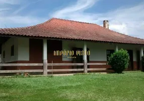 Foto 1 de Fazenda/Sítio com 3 Quartos à venda, 300m² em Ipelândia, Suzano