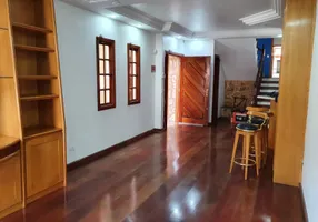 Foto 1 de Sobrado com 4 Quartos à venda, 226m² em Vila Nova Mazzei, São Paulo