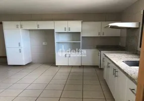 Foto 1 de Apartamento com 4 Quartos à venda, 189m² em Centro, Uberlândia