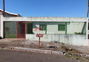 Foto 1 de Casa com 2 Quartos à venda, 90m² em Ernani Moura Lima, Londrina