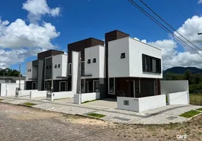 Foto 1 de Casa com 2 Quartos à venda, 84m² em Pé-de-Plátano, Santa Maria
