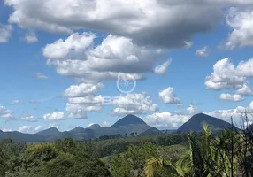 Foto 1 de Lote/Terreno à venda, 600m² em Fazenda Suica, Teresópolis