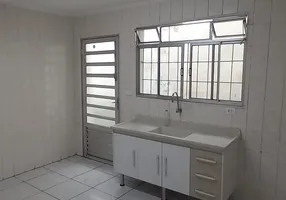 Foto 1 de Casa com 3 Quartos para alugar, 160m² em Jardim Verônia, São Paulo