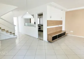Foto 1 de Casa de Condomínio com 4 Quartos à venda, 193m² em Glória, Macaé