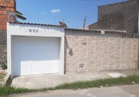 Foto 1 de Casa com 3 Quartos para alugar, 136m² em Conjunto Palmeiras, Fortaleza
