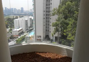 Foto 1 de Apartamento com 3 Quartos à venda, 75m² em Paraíso do Morumbi, São Paulo