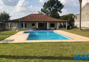 Foto 1 de Fazenda/Sítio com 3 Quartos à venda, 133m² em Chácara Tropical Caucaia do Alto, Cotia