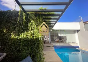 Foto 1 de Casa com 4 Quartos à venda, 384m² em Jardim da Torre, Nova Lima