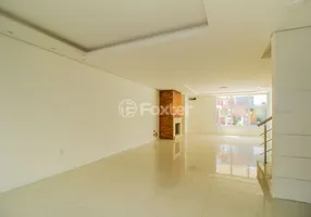 Foto 1 de Casa de Condomínio com 3 Quartos à venda, 231m² em Hípica, Porto Alegre