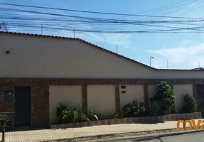 Foto 1 de Casa com 4 Quartos à venda, 258m² em Jardim América, Goiânia