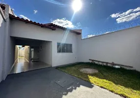Foto 1 de Casa com 2 Quartos à venda, 86m² em Itapema do Norte, Itapoá