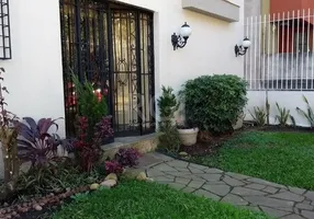 Foto 1 de Casa com 4 Quartos à venda, 563m² em Vila Assunção, Porto Alegre
