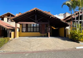 Foto 1 de Casa de Condomínio com 3 Quartos à venda, 210m² em Chácara Jafet, Mogi das Cruzes