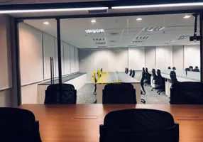 Foto 1 de Sala Comercial para alugar, 230m² em Vila Olímpia, São Paulo