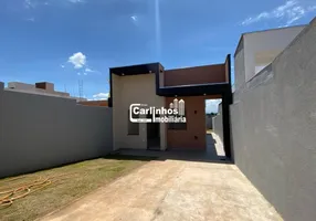 Foto 1 de Casa com 3 Quartos à venda, 75m² em Marques Industrial, São Joaquim de Bicas
