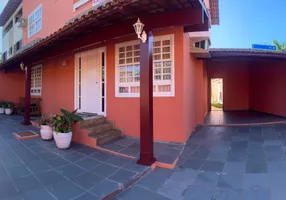 Foto 1 de Casa com 4 Quartos para alugar, 300m² em Cancela Preta, Macaé