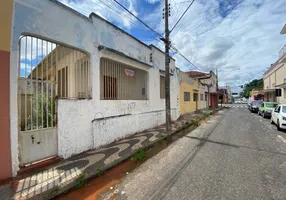 Foto 1 de Casa com 2 Quartos à venda, 101m² em Centro, Uberlândia