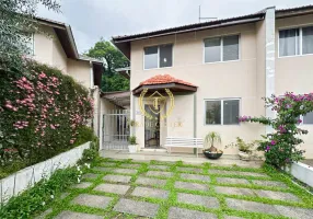 Foto 1 de Casa de Condomínio com 3 Quartos à venda, 140m² em Centro, São José dos Pinhais
