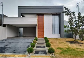 Foto 1 de Casa de Condomínio com 3 Quartos à venda, 160m² em Residencial Eldorado, Goiânia
