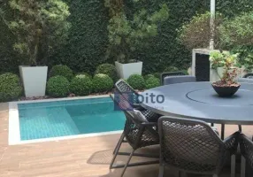 Foto 1 de Casa com 3 Quartos para venda ou aluguel, 251m² em Pacaembu, São Paulo