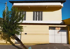 Foto 1 de Casa com 6 Quartos à venda, 240m² em Bento Ribeiro, Rio de Janeiro