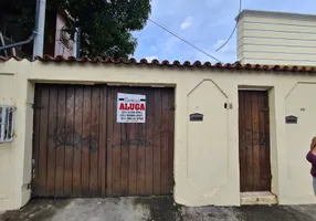 Foto 1 de Casa com 2 Quartos para alugar, 60m² em Centro, Duque de Caxias