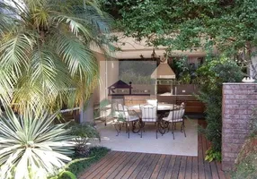 Foto 1 de Casa com 4 Quartos à venda, 402m² em Jardim Petrópolis, São Paulo