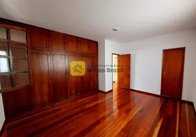 Foto 1 de Casa com 4 Quartos para alugar, 200m² em Vila Oeste, Belo Horizonte
