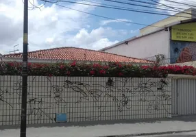 Foto 1 de Casa com 3 Quartos à venda, 150m² em Montese, Fortaleza