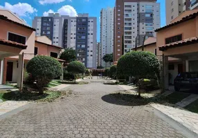 Foto 1 de Casa de Condomínio com 4 Quartos para alugar, 200m² em Jardim Aquarius, São José dos Campos