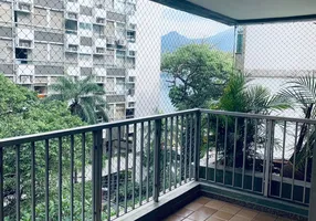 Foto 1 de Apartamento com 3 Quartos à venda, 140m² em Lagoa, Rio de Janeiro