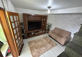 Foto 1 de Casa com 2 Quartos à venda, 100m² em Nova Cidade, Nilópolis