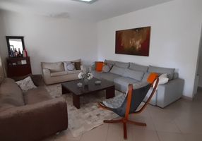 Foto 1 de Casa com 4 Quartos à venda, 302m² em Dona Clara, Belo Horizonte