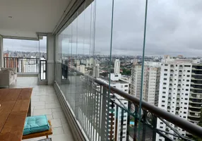 Foto 1 de Apartamento com 4 Quartos para alugar, 216m² em Parque Colonial, São Paulo
