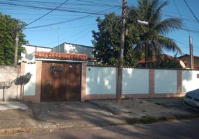 Foto 1 de Casa com 3 Quartos à venda, 420m² em Sepetiba, Rio de Janeiro
