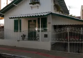 Foto 1 de Casa com 3 Quartos à venda, 170m² em Nacoes, Balneário Camboriú