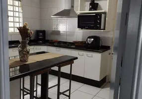 Foto 1 de Casa com 4 Quartos à venda, 363m² em Vera Cruz, Londrina