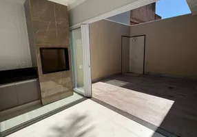 Foto 1 de Casa com 3 Quartos à venda, 180m² em Vila Invernada, São Paulo