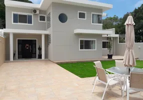 Foto 1 de Casa com 3 Quartos para alugar, 10m² em Canasvieiras, Florianópolis
