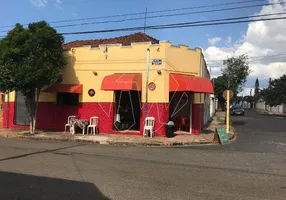 Foto 1 de Ponto Comercial à venda, 228m² em Vila Xavier, Araraquara