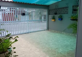 Foto 1 de Casa com 2 Quartos à venda, 63m² em Maracanã, Praia Grande