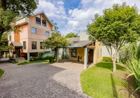 Foto 1 de Casa com 3 Quartos à venda, 349m² em Cascatinha, Curitiba