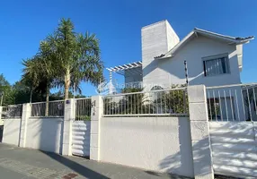 Foto 1 de Casa com 4 Quartos à venda, 162m² em Campeche, Florianópolis