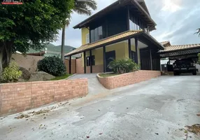 Foto 1 de Casa com 3 Quartos à venda, 260m² em Praia de Fora, Palhoça