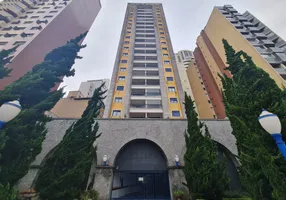 Foto 1 de Apartamento com 2 Quartos para alugar, 83m² em Batel, Curitiba