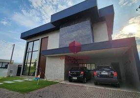 Foto 1 de Casa de Condomínio com 6 Quartos à venda, 350m² em Aeroporto, Maringá
