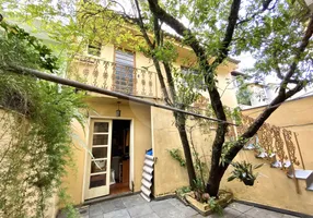 Foto 1 de Casa de Condomínio com 3 Quartos à venda, 275m² em Chácara Monte Alegre, São Paulo