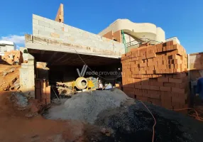 Foto 1 de Casa de Condomínio com 3 Quartos à venda, 225m² em Swiss Park, Campinas