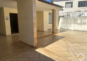 Foto 1 de Casa com 3 Quartos à venda, 170m² em Centro, Goiânia